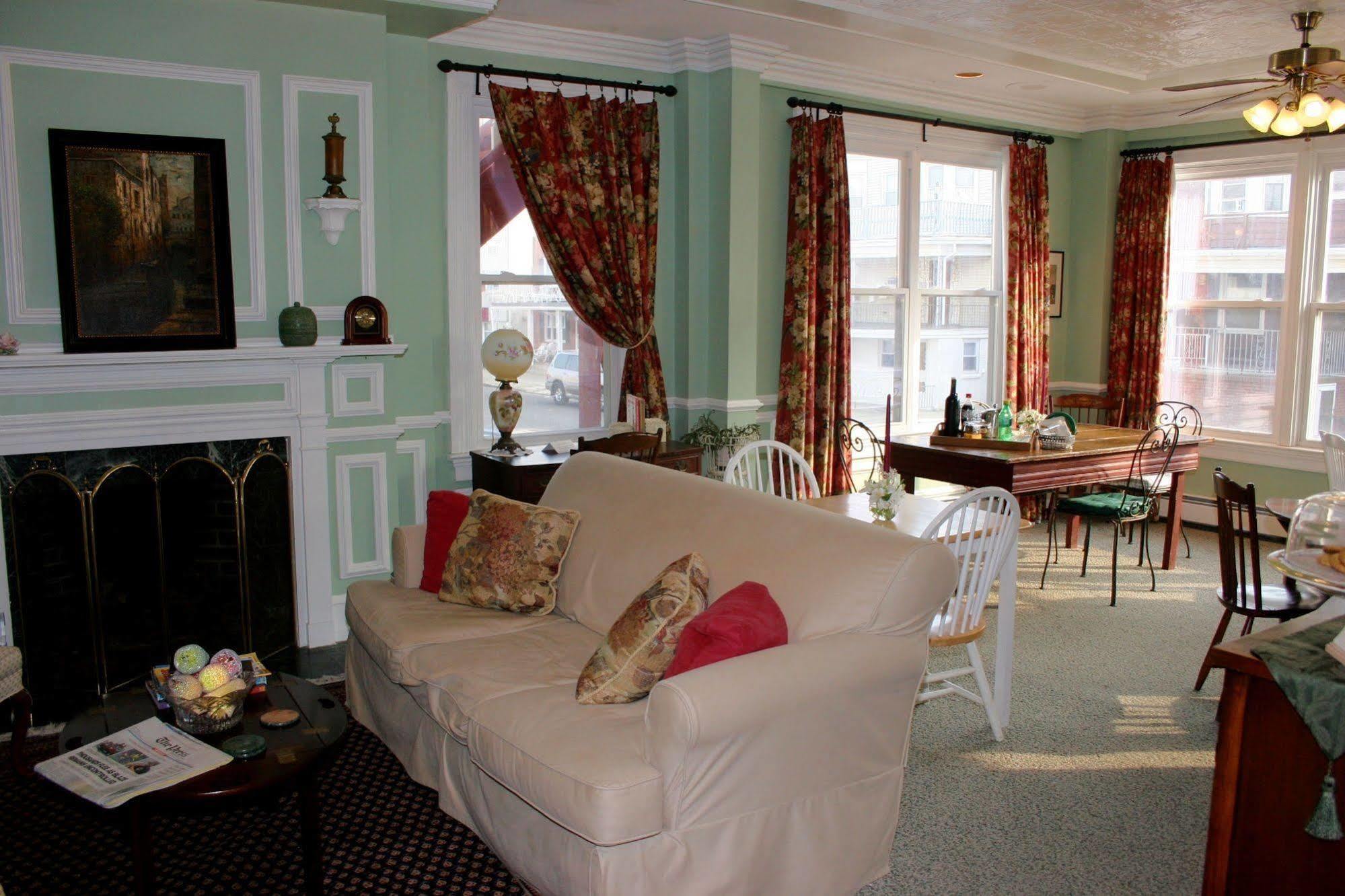 Carisbrooke Inn Bed & Breakfast Ventnor Экстерьер фото
